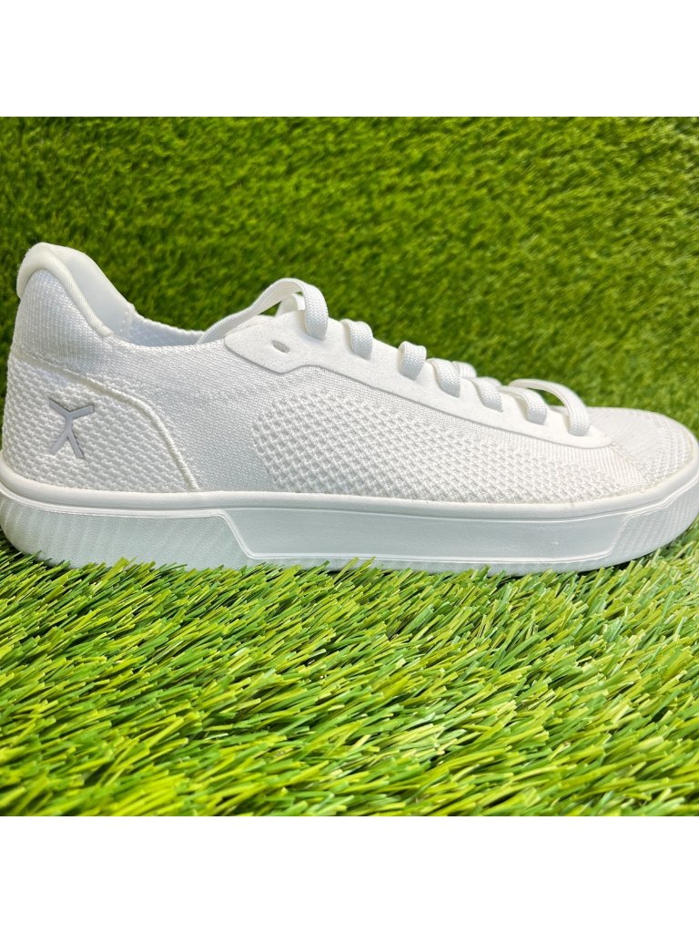 Flux Footwear Adapt Trainer White Mens Size 8.5 Athletic Knit Shoes Sneakers